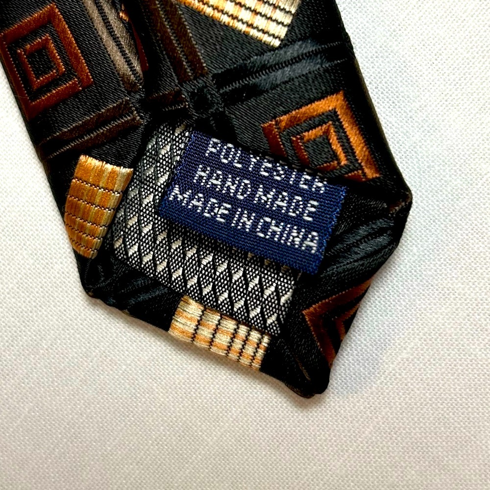 Geometric Tie - Picture 5 of 7